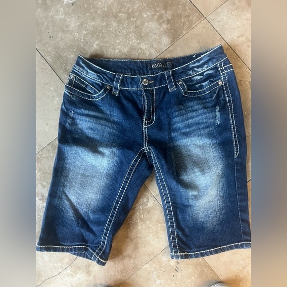 Cello ladies long shorts five pocket style, intricate embellishments size 11 - Picture 3 of 15